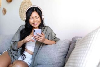 Fun Ways to Chat with Strangers