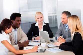 Why Online PTE Coaching in Dubai Builds Better Study Habits Than Studying Alone